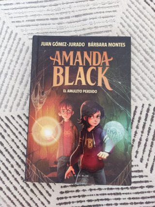 Amanda Black 1 y 2