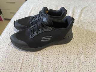 Tenis Skechers Negros