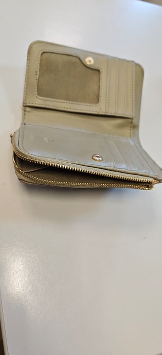 Portafoglio donna Carpisa compatto con blocco RFID