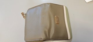 Portafoglio donna Carpisa compatto con blocco RFID