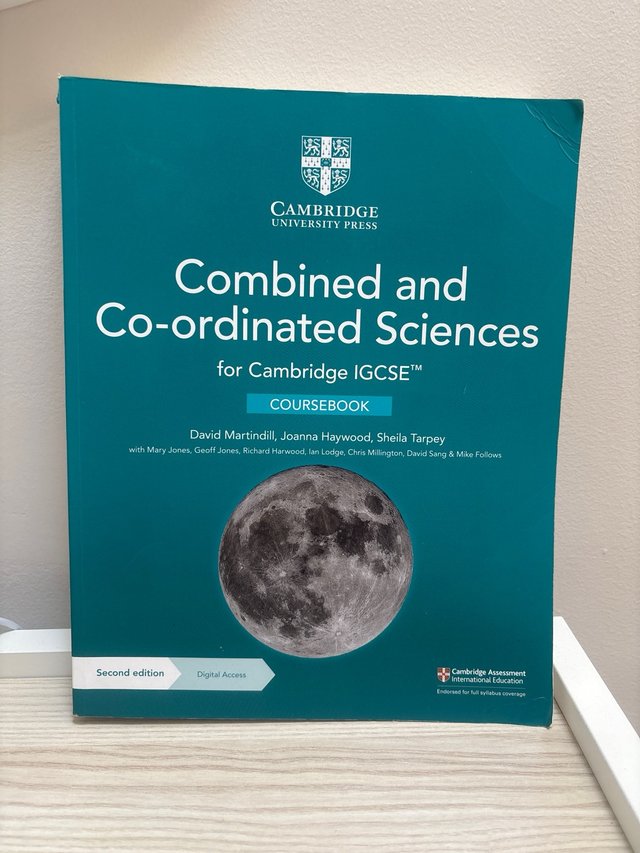 Cambridge IGCSE Combined Sciences 2nd Ed. + código