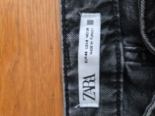 Pantalón vaquero gris Zara