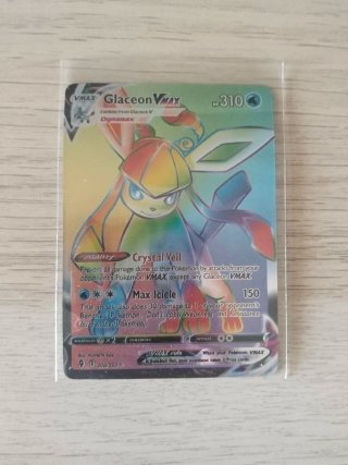 Carta Pokémon Glaceon VMAX 208/203