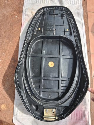 Asiento Piaggio Typhoon Negro