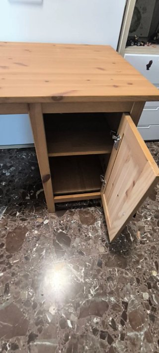 Escritorio de madera