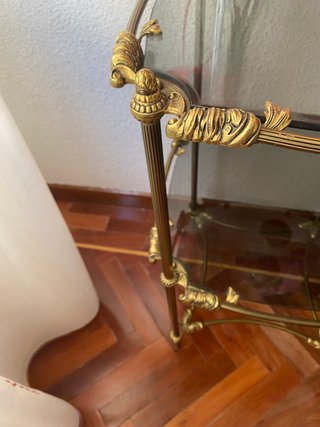 Mesa auxiliar vintage dorada cristal 2 alturas