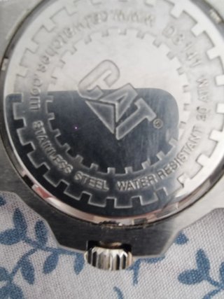 Reloj CAT Hombre Negro y Plateado