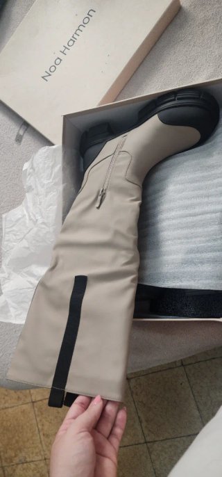 Botas Noa Harmon Beige y Negro