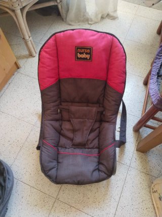 Carrito de bebé gris
