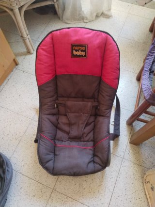 Carrito de bebé gris