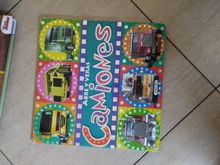 Lote 6 libros infantiles manipulativos. Montessori