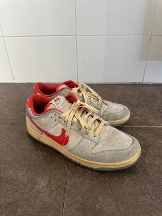 Nike Dunk Gris y Rojo