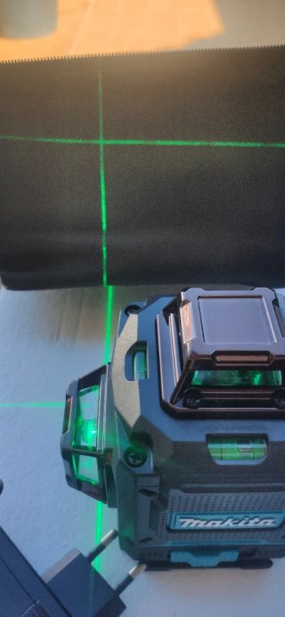 Nivel Láser 16 Líneas Verde    ( leer enunciado)
