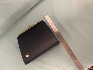 Elegante bolso de señora azul y dorado