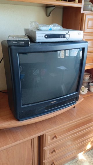TV Sanyo 21" con TDT MxOnda stb5292