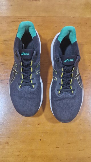 Zapatillas Asics Running Negras y Verdes