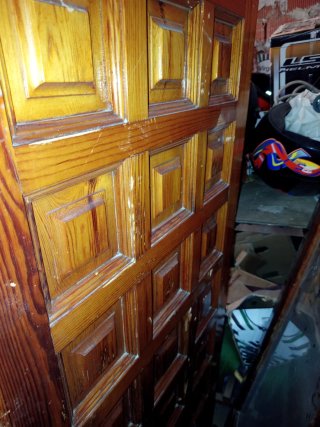 Puertas y ventanas madera maciza