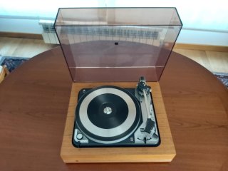 Tocadiscos DUAL 1019