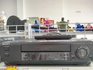 Reproductor VHS Sony con mando