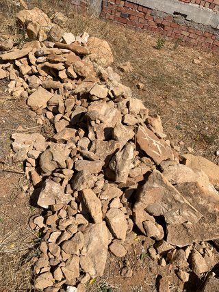 Piedras para zanja y muro
