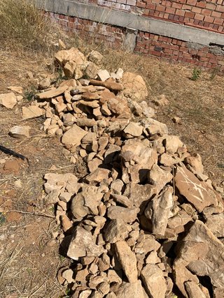 Piedras para zanja y muro