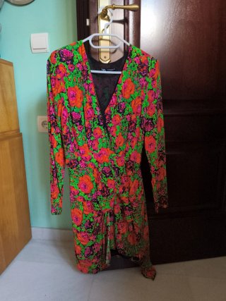 Vestido corto estampado flores Zara