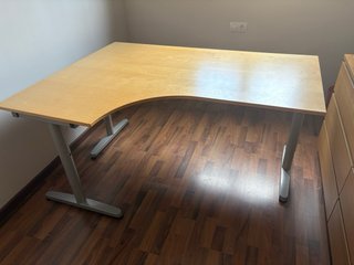 Escritorio esquinero regulable