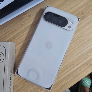 Google Pixel 10 Pro XL (porcelain)
