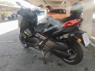 Yamaha XMAX 300 Iron Max Negra
