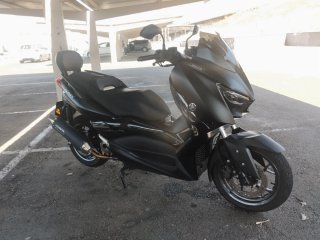 Yamaha XMAX 300 Iron Max Negra