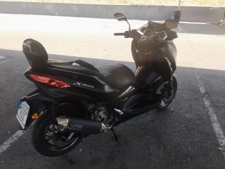 Yamaha XMAX 300 Iron Max Negra
