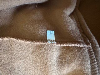 Sudadera larga marrón con cremallera