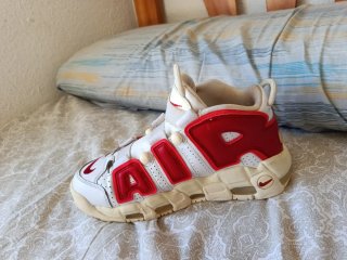 Zapatilla Nike Air Uptempo Roja y Blanca