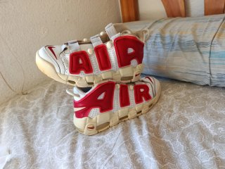 Zapatilla Nike Air Uptempo Roja y Blanca