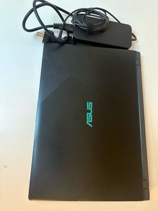 Portátil ASUS X560 Negro