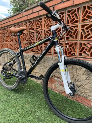 Bicicleta Orbea con frenos hidráulicos