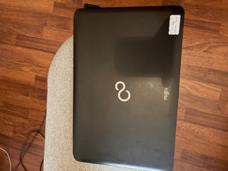 Portátil Fujitsu Windows 8.1, teclado no funciona