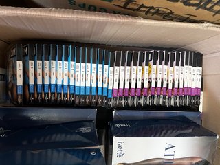 Lote medias, pijamas, zapatillas...