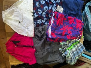 Lote medias, pijamas, zapatillas...