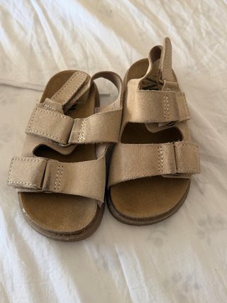 Lote 10 pares calzado infantil para 4-6 años