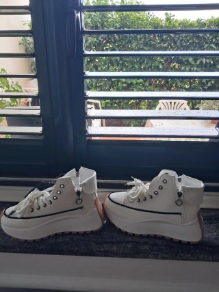 Sneakers bianche con zeppa LYKU n 36 ,