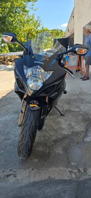 Suzuki GSXR 1000 K5 Negra 180cv