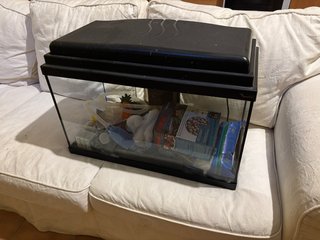Acuario 60 litros negro con accesorios
