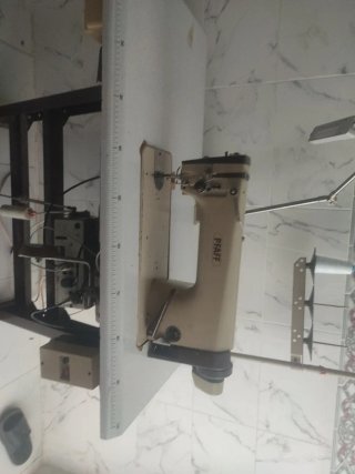 Máquina de coser Pfaff