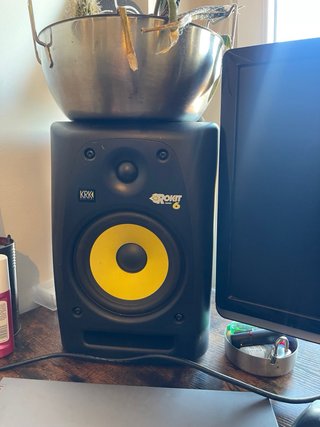 Altavoces KRK Rokit 6
