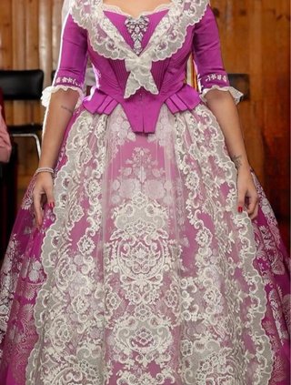 Traje de Fallera