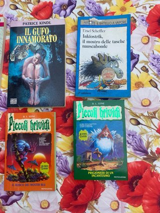 Lotto Libri Ragazzi: Piccoli Brividi R. L. Stine,