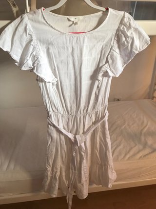Lote de 3 vestidos (rojo y blancos)