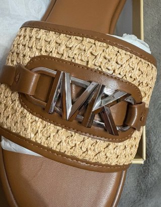 Sandalias Michael Kors Beige y Marrón