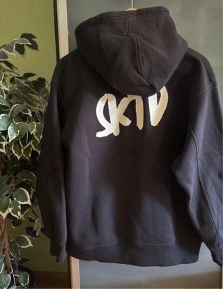 Sudadera Negra con Logo NIÑO